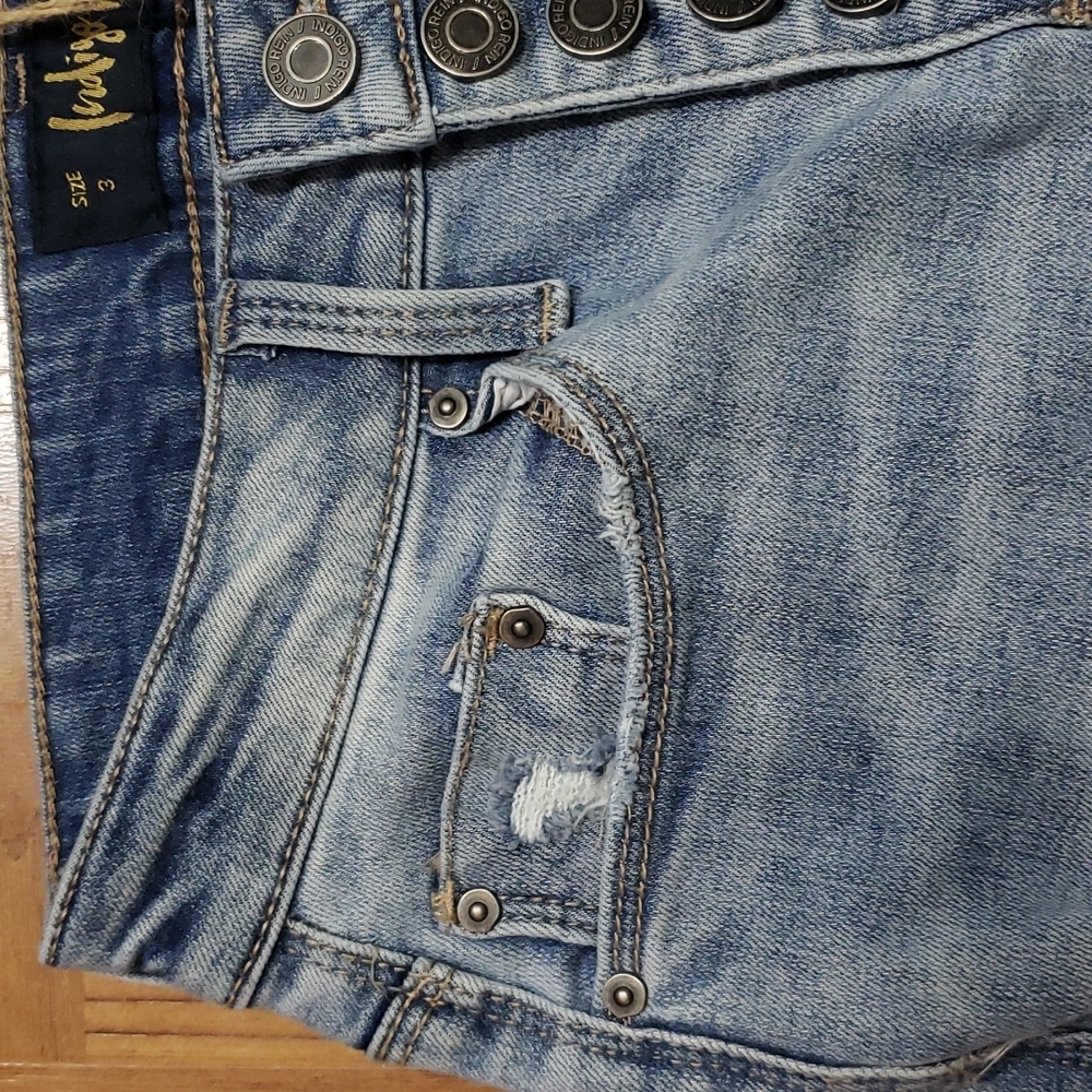 INDIGO REIN destroyed high rise jeans - Picture 7 of 17